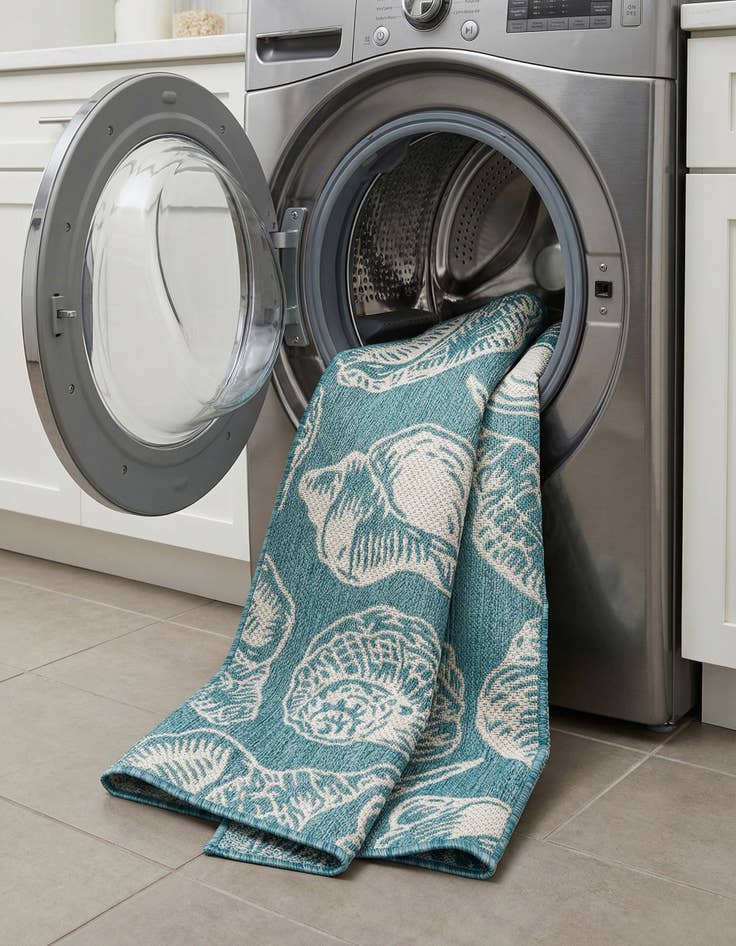 Detail image of  2' x 4'  Washable Coastal Indoor / Outdoor Runner Rug