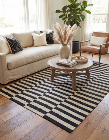 4' 3 x 6' Hand Woven Kilim Modern Wool Rug