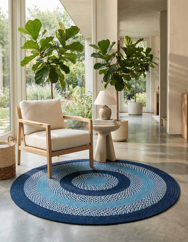 Detail image of 3' 7 x 3' 7  Hand Woven Chindi Cotton Round Rug