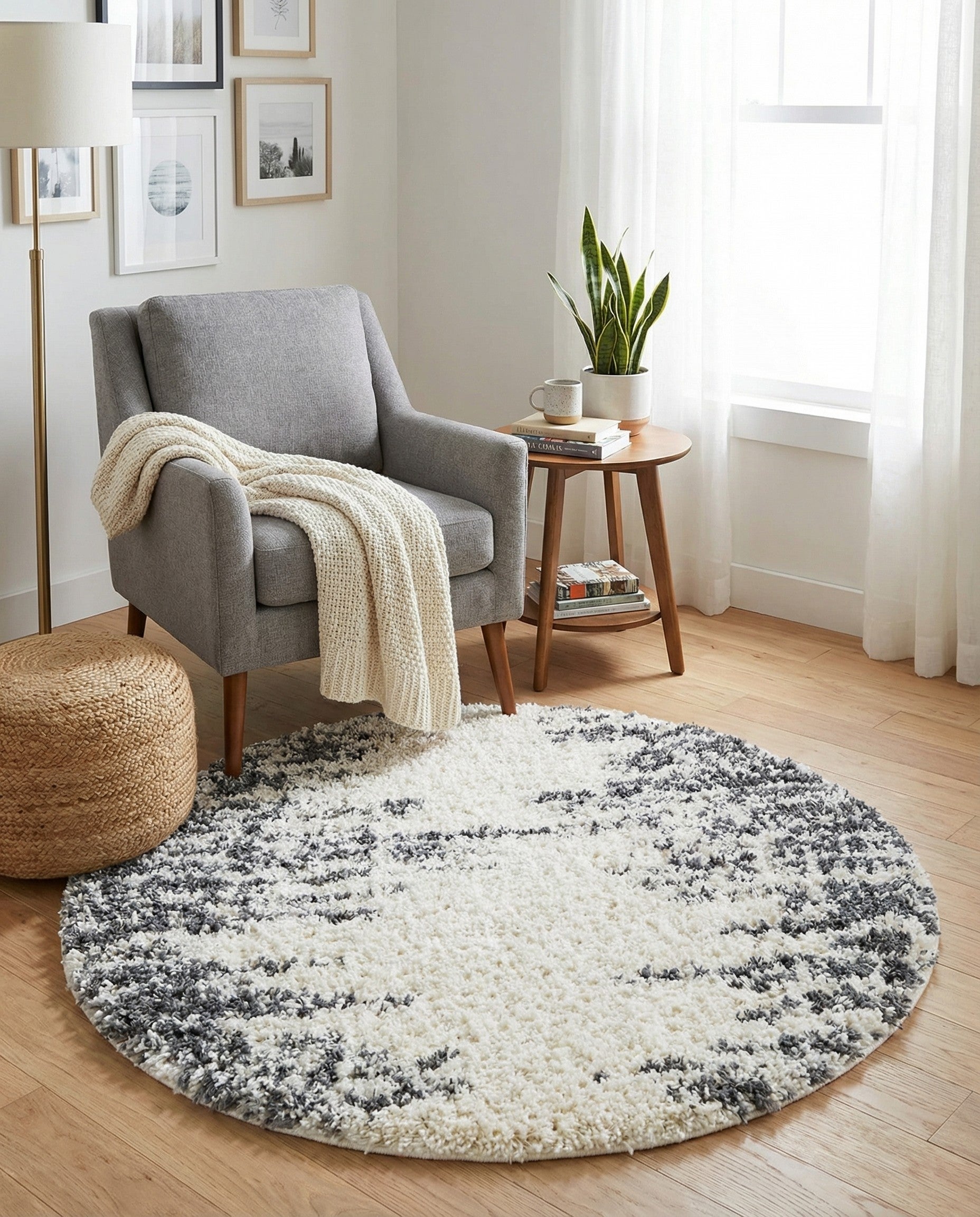  3' 3 x 3' 3 Serenity Shag Round Rug