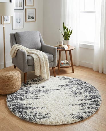  3' 3 x 3' 3 Serenity Shag Round Rug
