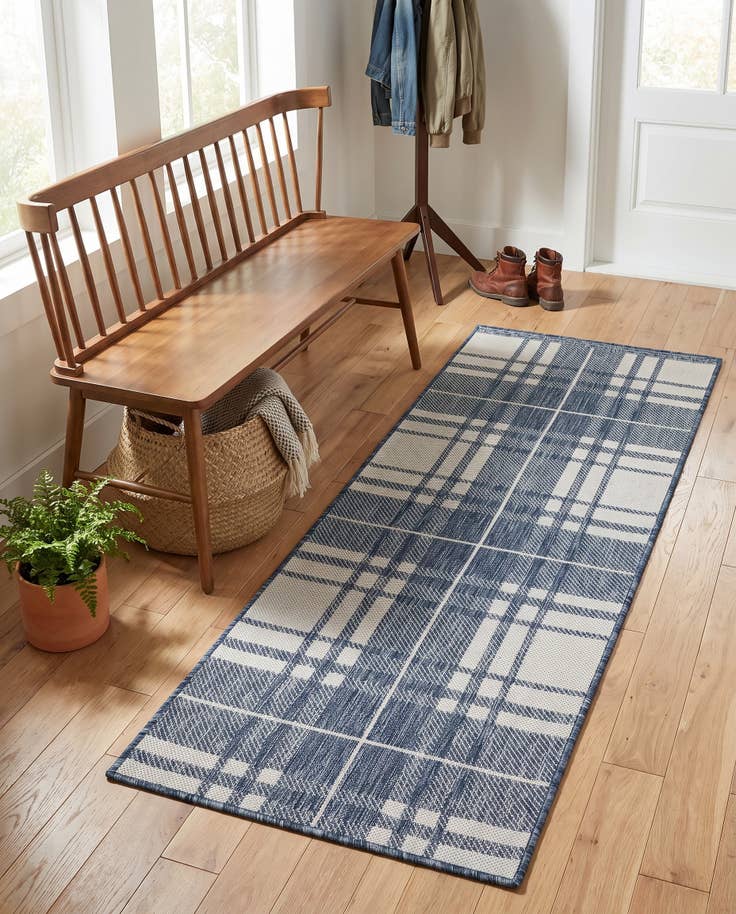 Detail image of 2' x 5' 3 Easy-Clean Checkered Indoor / Outdoor Runner Rug