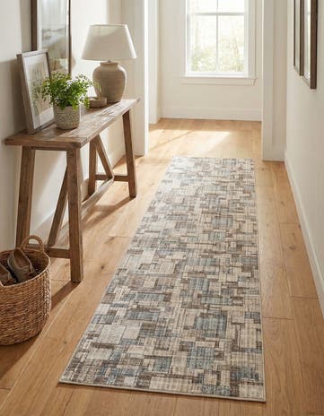 2' 7 x 12' Silta Runner Rug