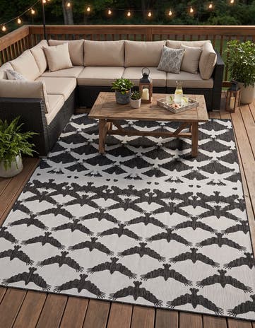 7' 10 x 10' Easy-Clean Modern Indoor / Outdoor Rug