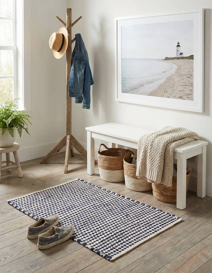 Detail image of 2' 1 x 3'  Hand Woven Seaside Pearl Jute Rug