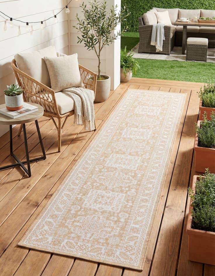 Detail image of 2' 7 x 12' Easy-Clean Aztec Indoor / Outdoor Runner Rug