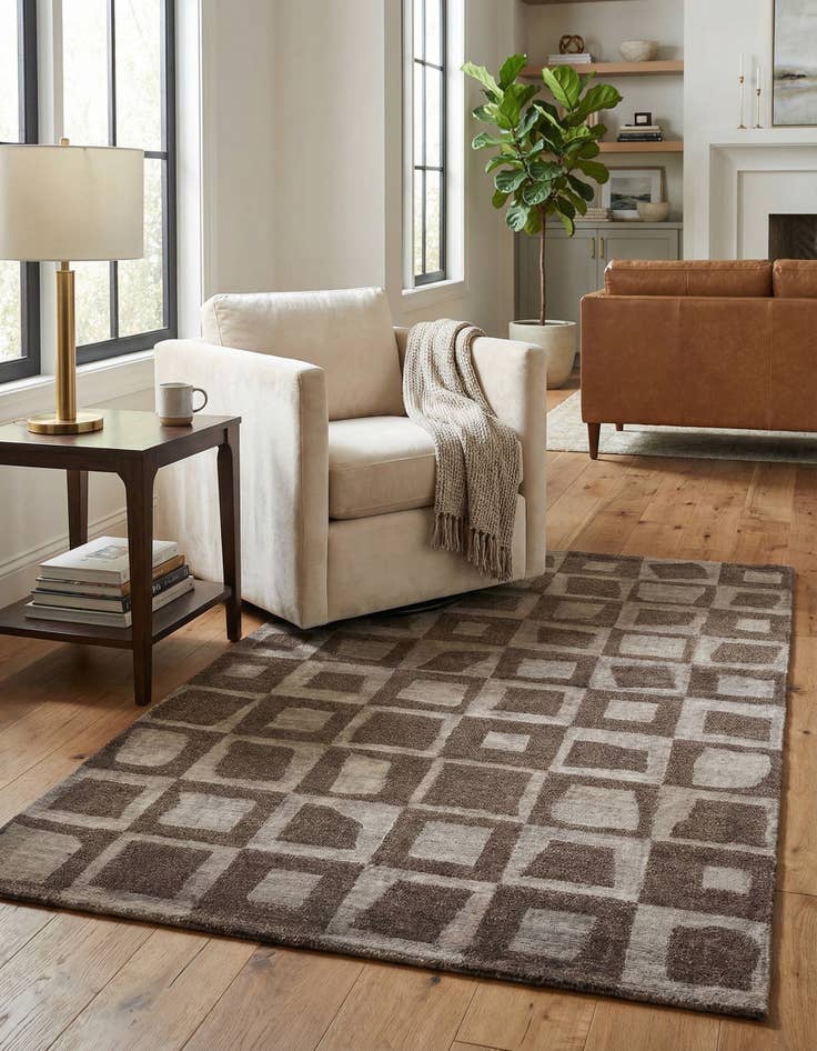 Detail image of  2' 11 x 4' 11  Hand Knotted Darya Wool Rug