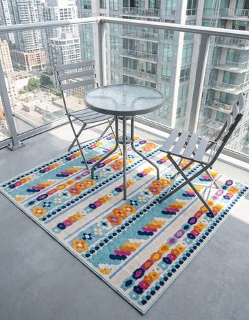5' 3 x 5' 3 Easy-Clean Aruba Indoor / Outdoor Square Rug