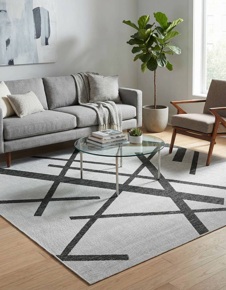 Detail image of  7' 10 x 7' 10  Washable Modern Indoor / Outdoor Square Rug