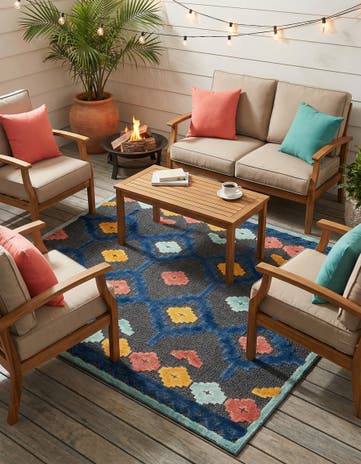 7' 10 x 7' 10 Easy-Clean Belize Indoor / Outdoor Square Rug