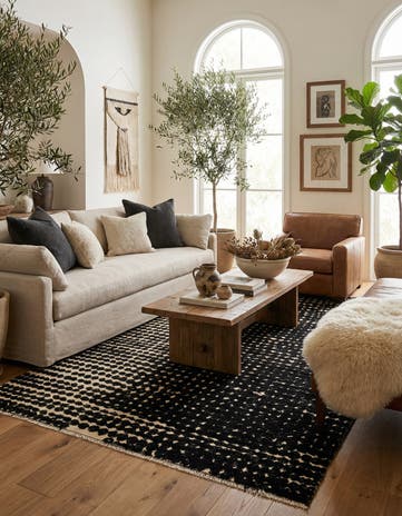 5' 6 x 8' 1 Hand Knotted Moroccan Wool Rug