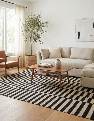 5' x 6' 4 Hand Woven Kilim Modern Wool Rug