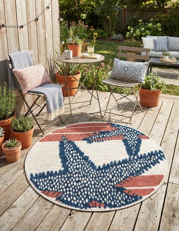 3' 3 x 3' 3 Easy-Clean Belize Indoor / Outdoor Round Rug