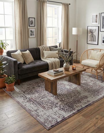 5' 2 x 7' 9 Vince Camuto Rug