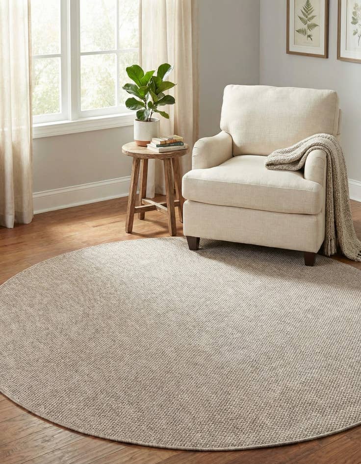 Detail image of 7' 10 x 7' 10 Easy-Clean Solid Indoor / Outdoor Round Rug