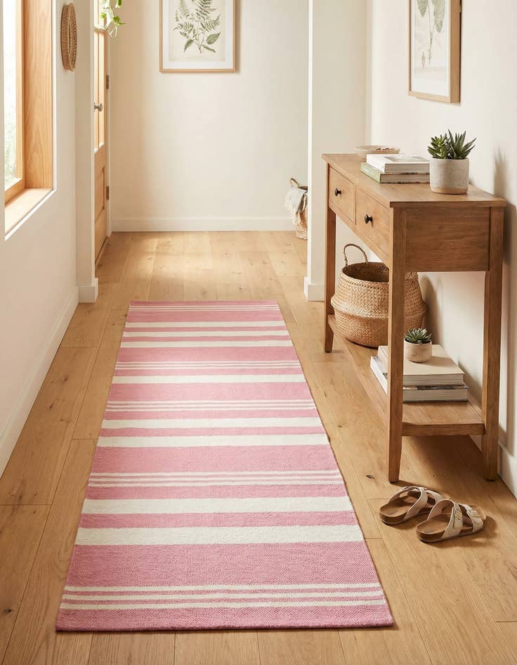 Detail image of  2' x 6' 1  Washable Jill Zarin Palm Springs Indoor / Outdoor Runner Rug