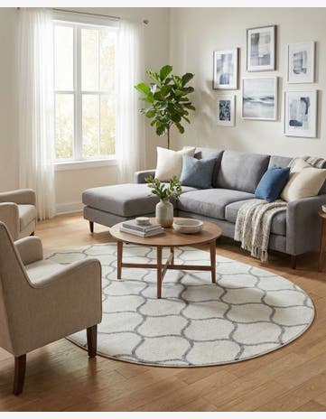 7' 10 x 10' Trellis Frieze Oval Rug