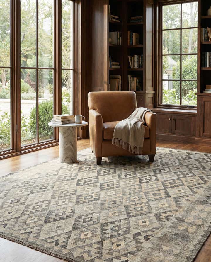 6' 11 x 9' 7 Hand Woven Kilim Maymana Wool Rug