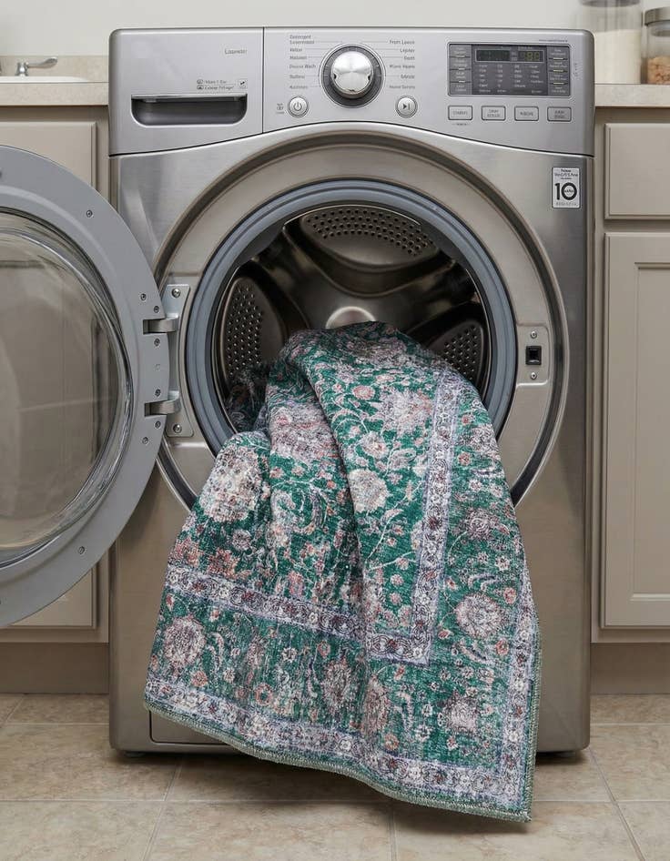 Detail image of  4' x 6' Yara Rug