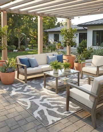 5' 3 x 7' 8 Easy-Clean Modern Indoor / Outdoor Rug