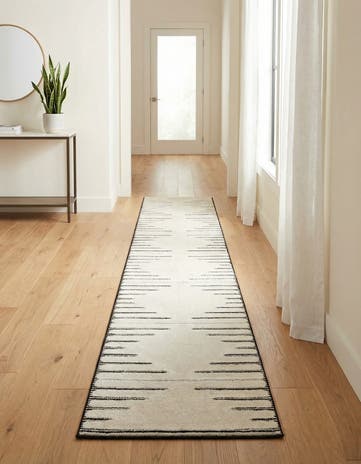 2' 7 x 12' Prismatic Runner Rug