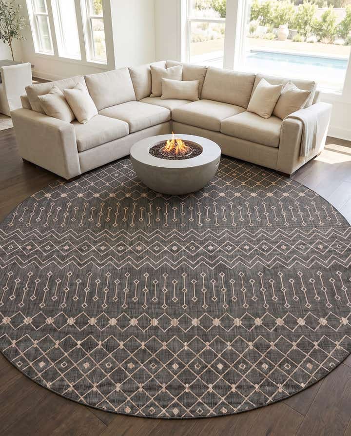 13' x 13' Easy-Clean Trellis Indoor / Outdoor Round Rug