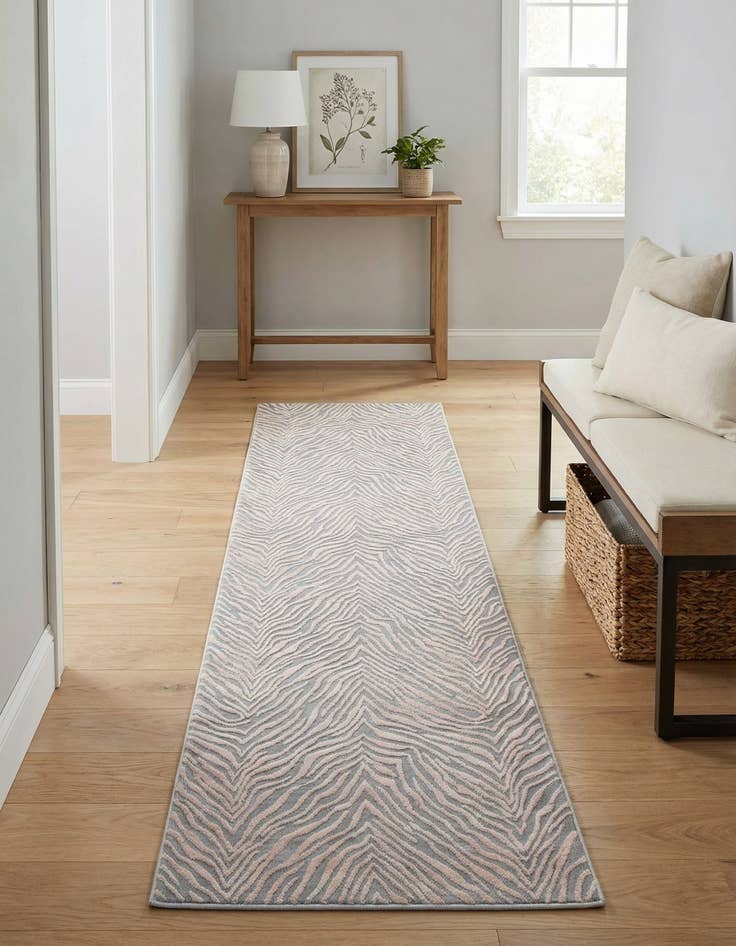 Detail image of 2' x 8' Finsbury Runner Rug