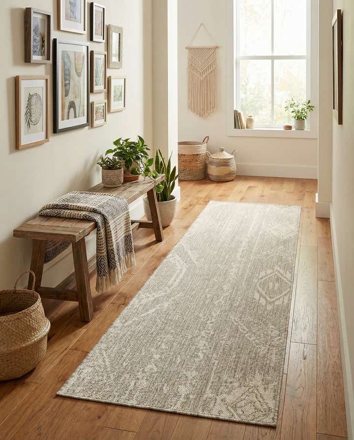2' x 6' Easy-Clean Bohemian Indoor / Outdoor Runner Rug