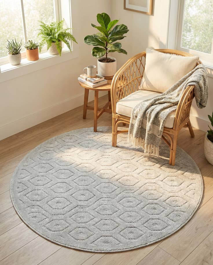 Detail image of 4' x 4' Easy-Clean Trellis Textured Indoor / Outdoor Round Rug