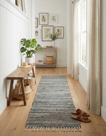 2' 7 x 10' Hand Woven Chindi Jute Runner Rug