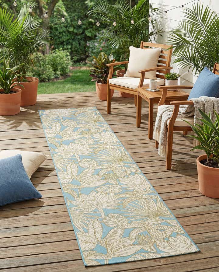 2' 7 x 12' Easy-Clean Botanical Indoor / Outdoor Runner Rug