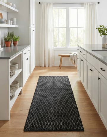 2' x 5' 1 Hand Woven Lattice Wool Runner Rug