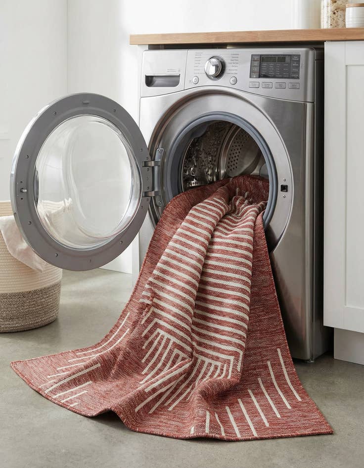 Detail image of  5' 3 x 5' 3  Washable Modern Indoor / Outdoor Square Rug