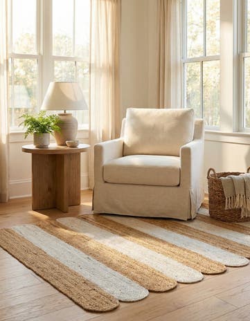 4' 1 x 6' 1 Handmade Scallop Braided Jute Rug