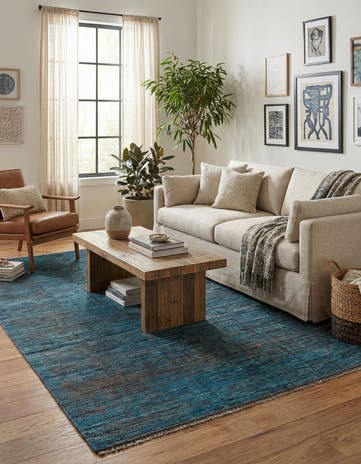 5' 5 x 8' 2 Hand Knotted Moroccan Wool Rug
