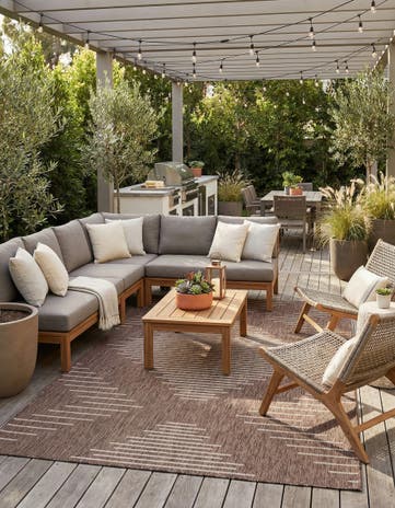 6' x 9' Easy-Clean Modern Indoor / Outdoor Rug
