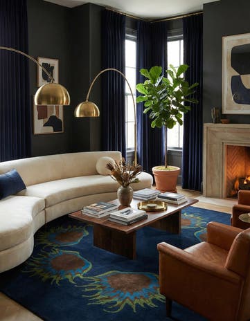 7' 6 x 7' 7 Luna Square Rug