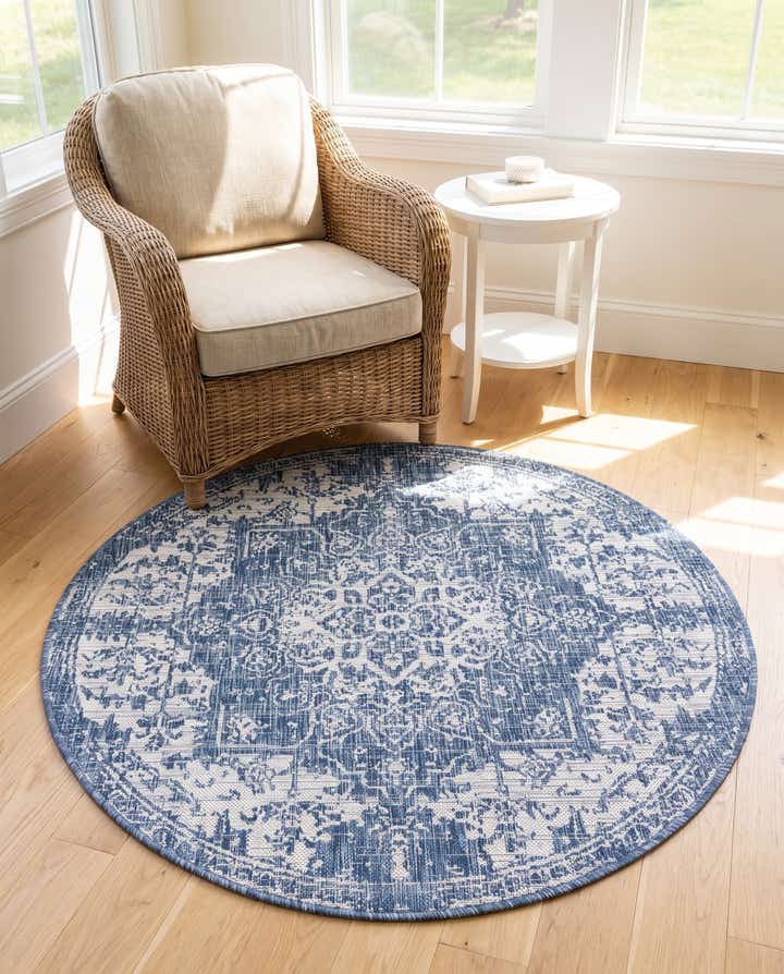 4' x 4' Easy-Clean Jill Zarin Dubai Indoor / Outdoor Round Rug