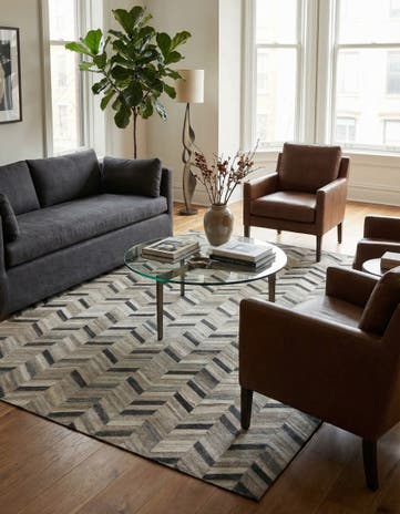 5' 4 x 7' 9 Cowhide Rug
