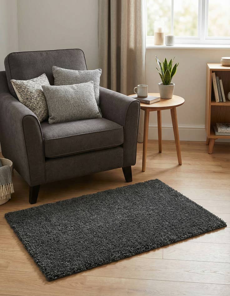 Detail image of 2' x 3' Zermatt Shag Rug