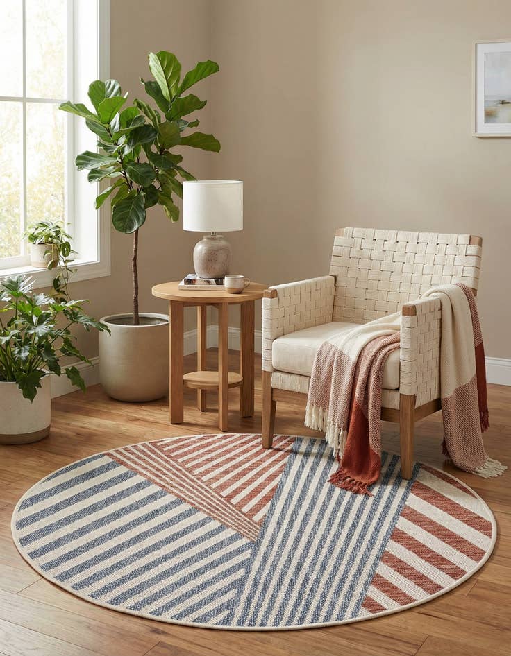 Detail image of 4' x 4'  Washable Jill Zarin Indoor / Outdoor Round Rug