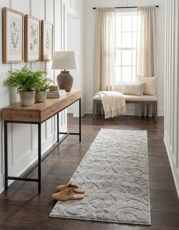2' 7 x 10' Botanical Shag Runner Rug