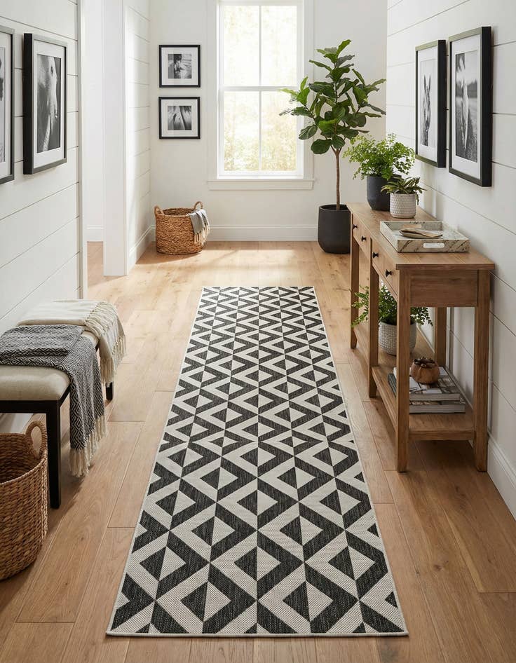 Detail image of 2' 7 x 13' Easy-Clean Jill Zarin Napa Indoor / Outdoor Runner Rug