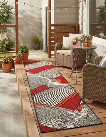 2' 7 x 10' Easy-Clean Modern Indoor / Outdoor Runner Rug