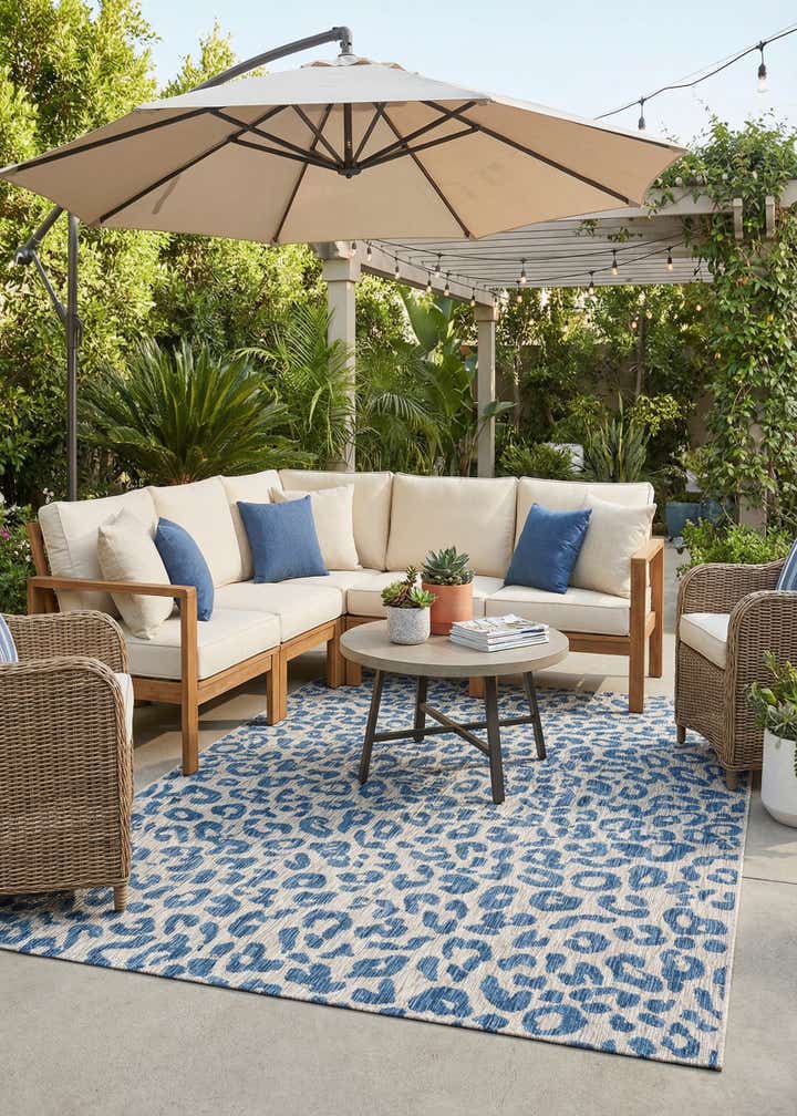 7' 10 x 11' Easy-Clean Safari Indoor / Outdoor Rug