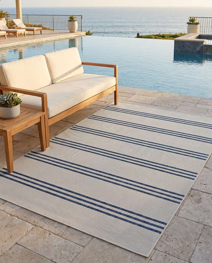 5' 3 x 8' Easy-Clean Jill Zarin Anguilla Indoor / Outdoor Rug