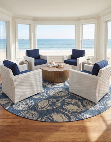 13' x 13' Easy-Clean Coastal Indoor / Outdoor Round Rug
