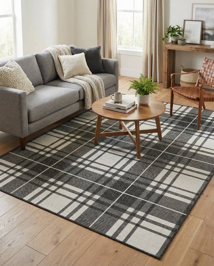 Detail image of 6' x 9' Easy-Clean Checkered Indoor / Outdoor Rug