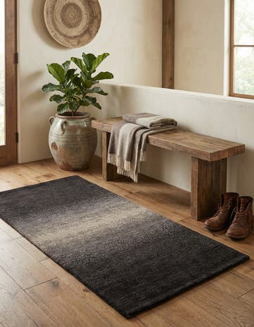 2' 5 x 4' 7 Hand Knotted Gabbeh Wool Rug