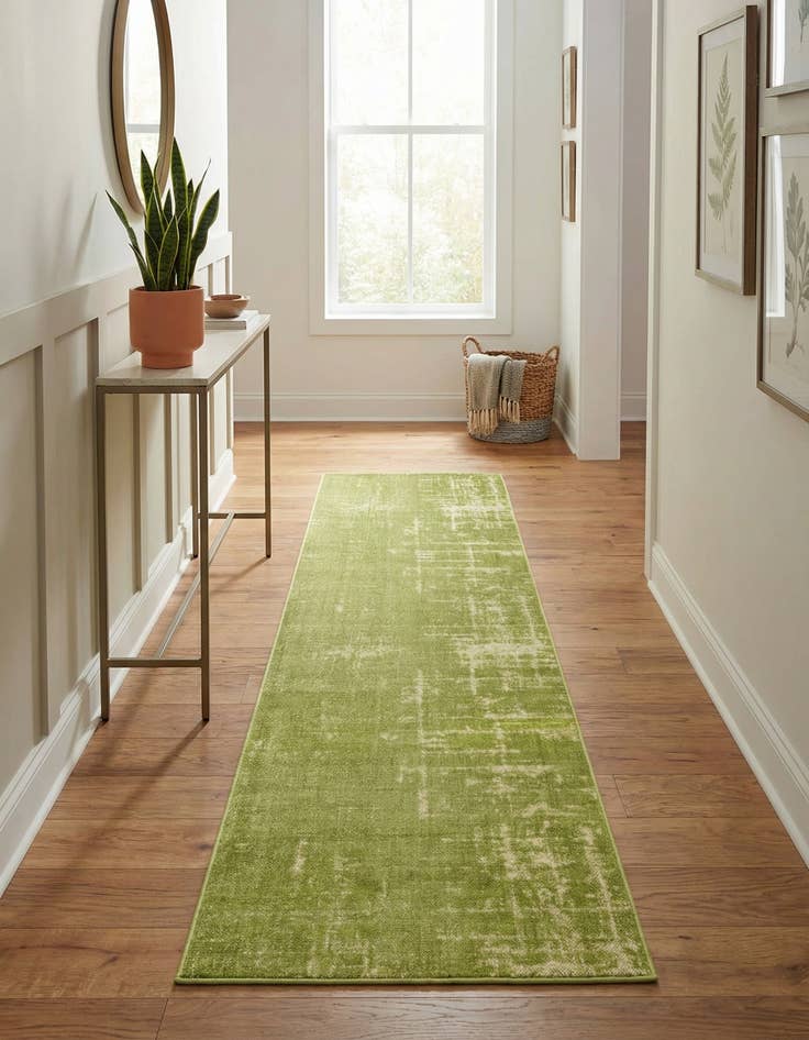 Detail image of  2' 7 x 10' Valencia Runner Rug